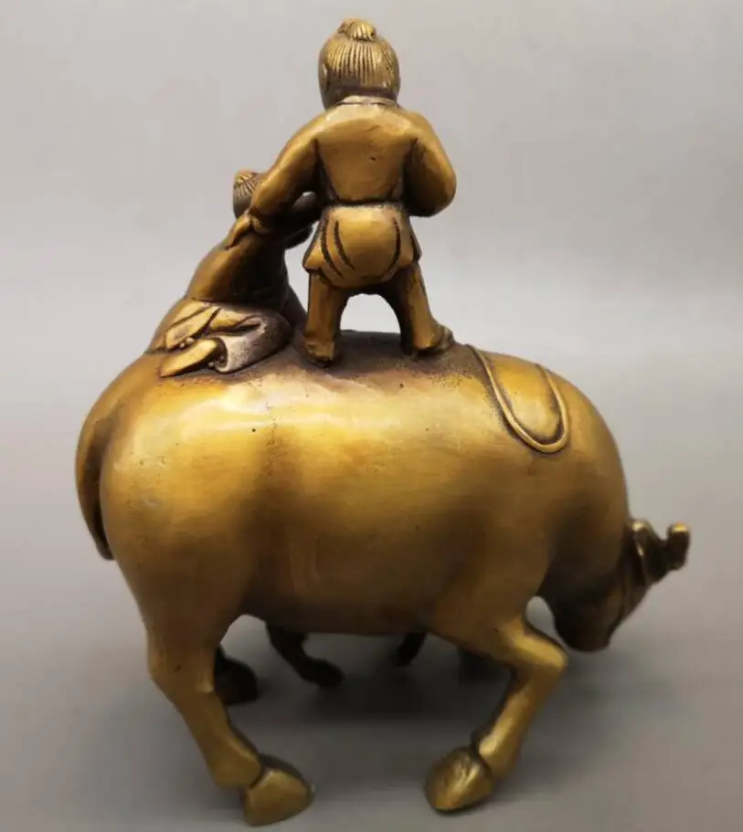 Порцеланова латунная статуя на занаятите момче овчар Яхнал крава Изображение 1