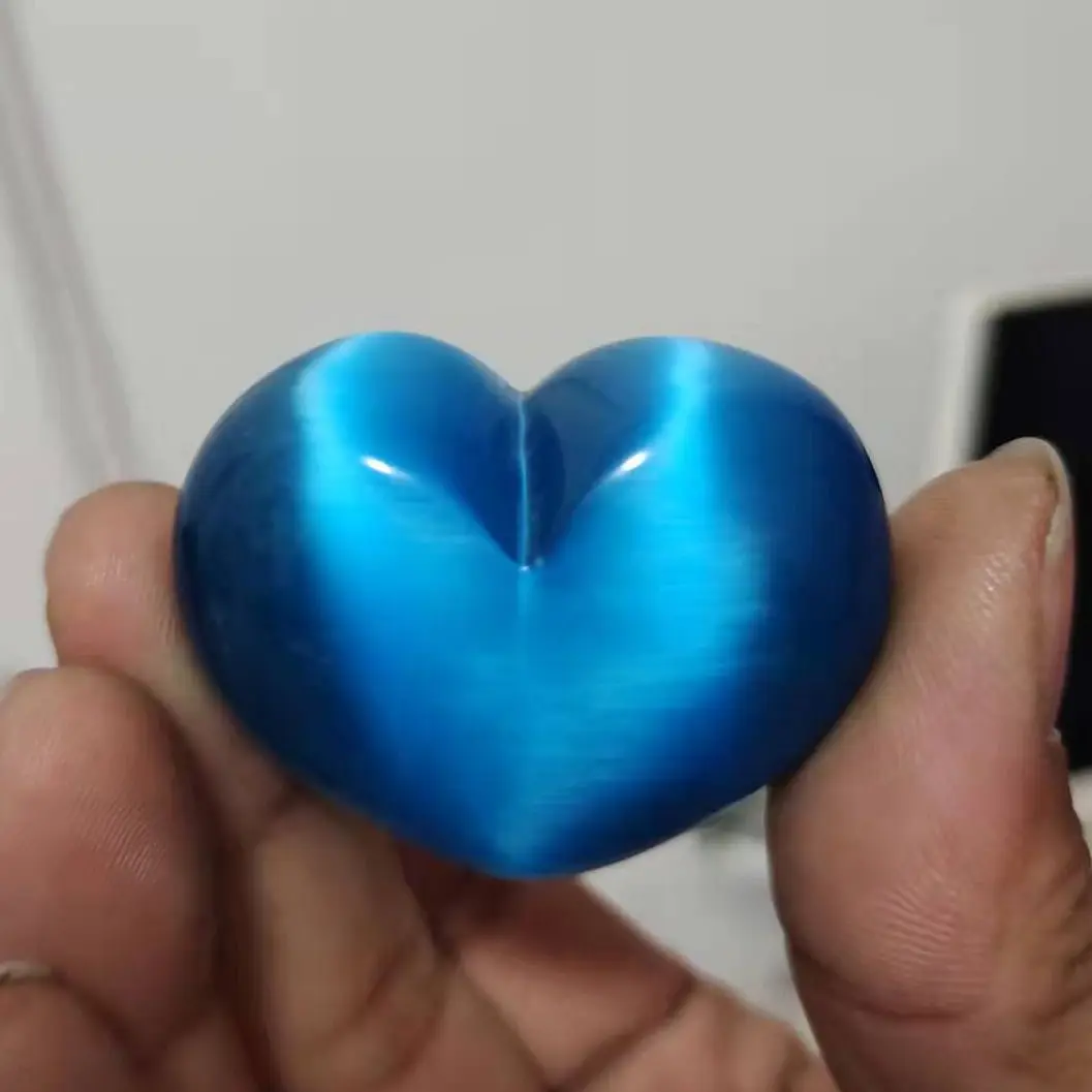 Красив син кристал във формата на сърце с кошачьим око, лечебен камък, подаръци, украсени с естествени камъни и минерали Изображение 2